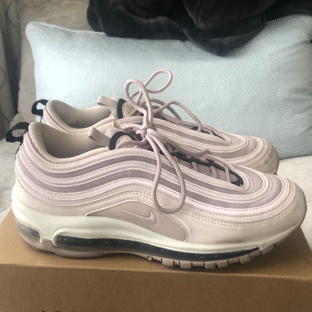 Nike Women’s Air Max 97